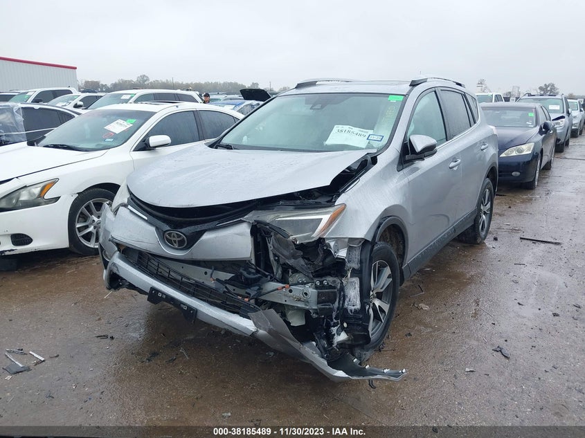 VIN 2T3WFREV7JW425729 2018 TOYOTA RAV4 ADVENTURE/XLE