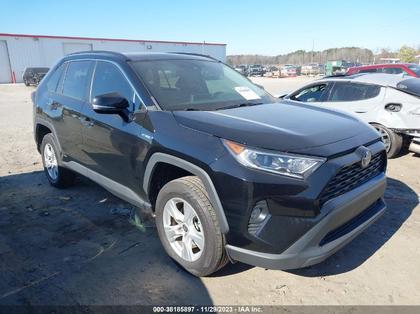 2021 TOYOTA RAV4 XLE - 4T3RWRFV6MU041392