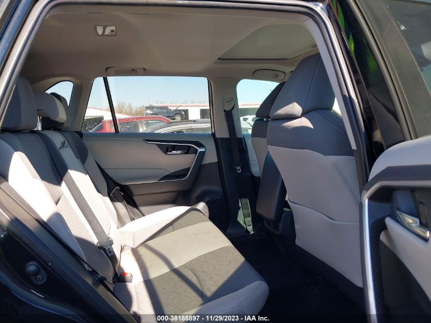2021 TOYOTA RAV4 XLE - 4T3RWRFV6MU041392