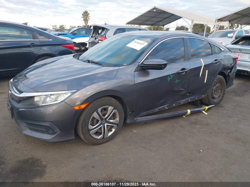 VIN 19XFC2F57HE204409 2017 HONDA CIVIC LX