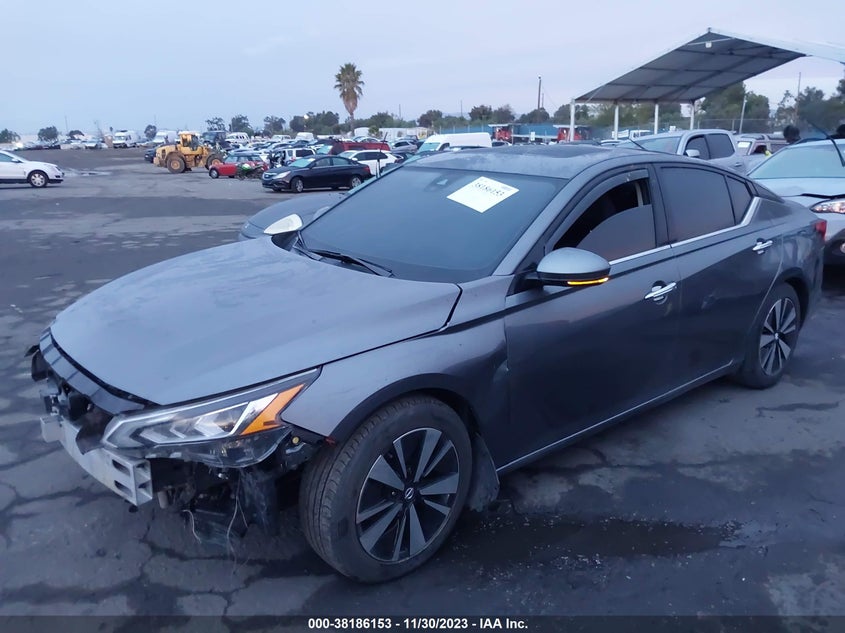VIN 1N4BL4DV9KC121002 2019 NISSAN ALTIMA SV