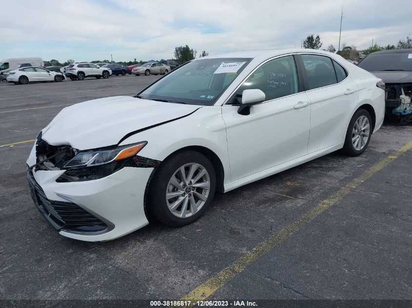 2022 TOYOTA CAMRY LE - 4T1C11AK8NU013302