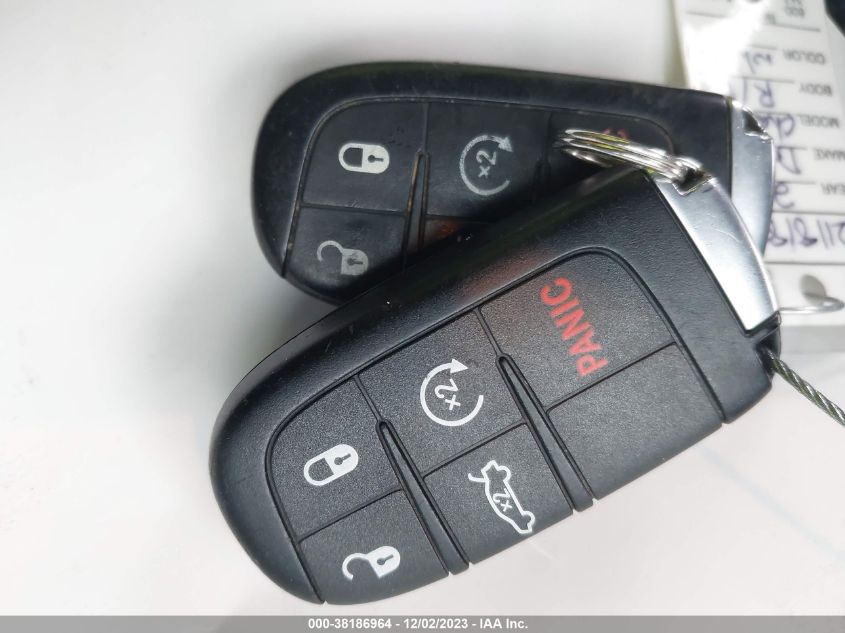 2015 DODGE CHALLENGER SXT OR R/T - 2C3CDZAT1FH737344