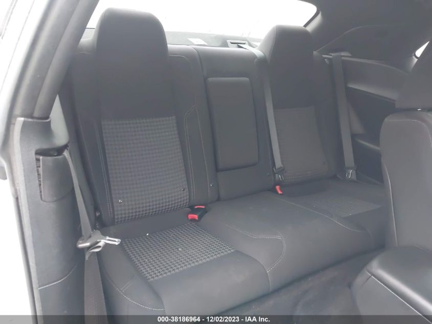 2015 DODGE CHALLENGER SXT OR R/T - 2C3CDZAT1FH737344