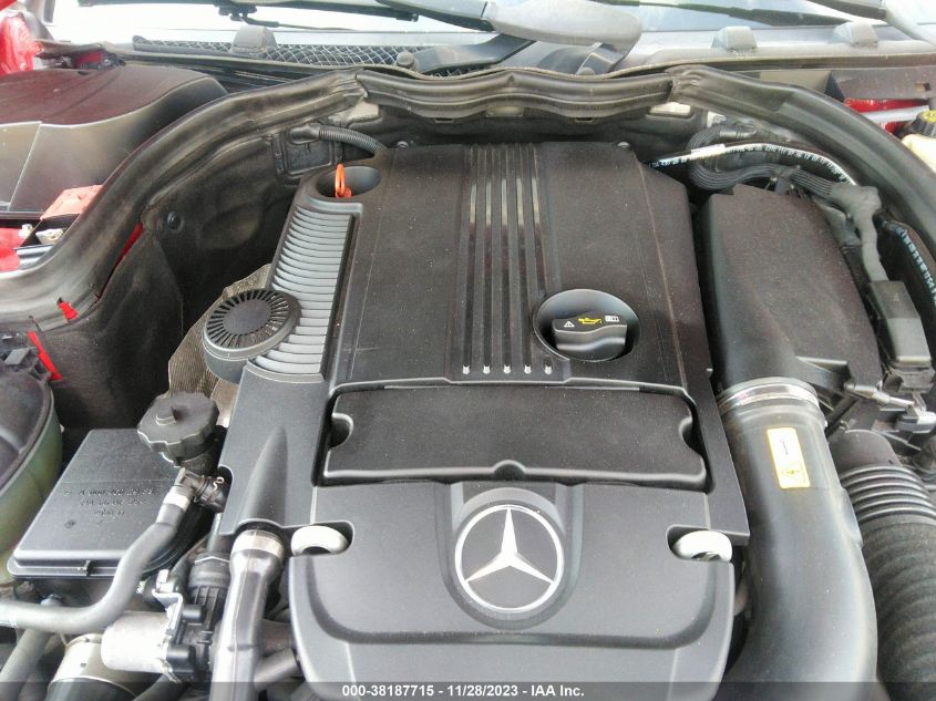 2013 MERCEDES-BENZ C 250 WDDGF4HB0DR261369