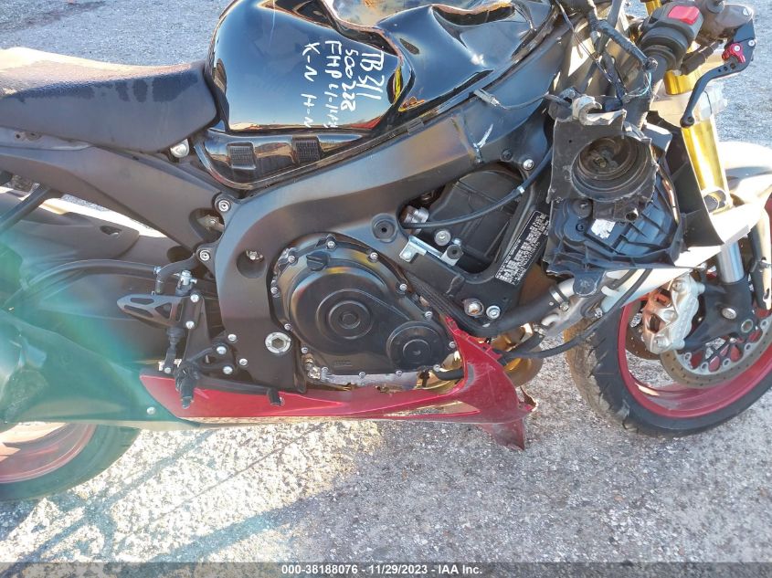 2018 SUZUKI GSX-R750 - JS1GR7MA3J2100996