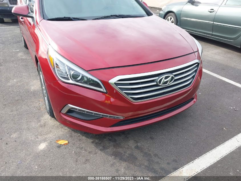 2015 HYUNDAI SONATA 2.4L SE - 5NPE24AF0FH236914