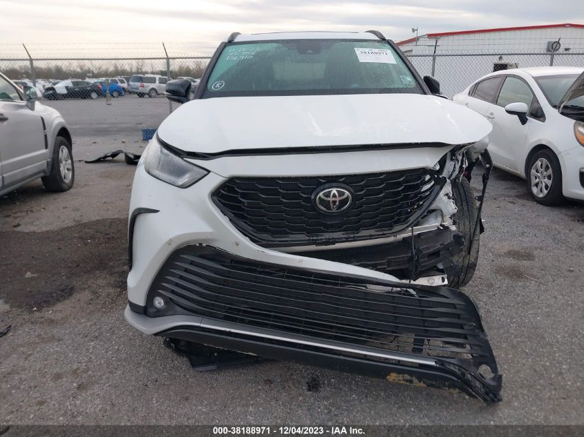 2022 TOYOTA HIGHLANDER XSE - 5TDLZRAH4NS136910