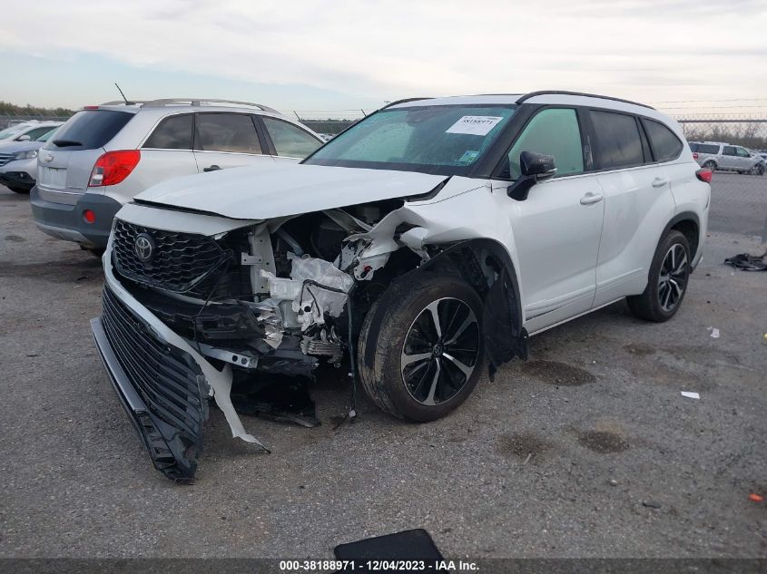 2022 TOYOTA HIGHLANDER XSE - 5TDLZRAH4NS136910