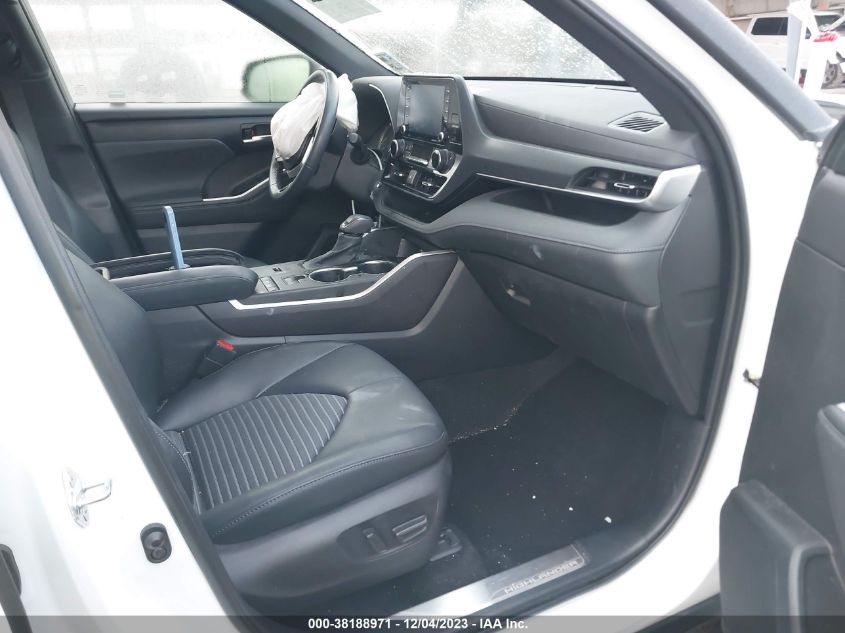 2022 TOYOTA HIGHLANDER XSE - 5TDLZRAH4NS136910