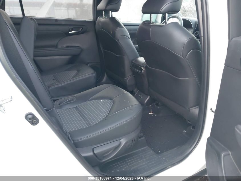 2022 TOYOTA HIGHLANDER XSE - 5TDLZRAH4NS136910