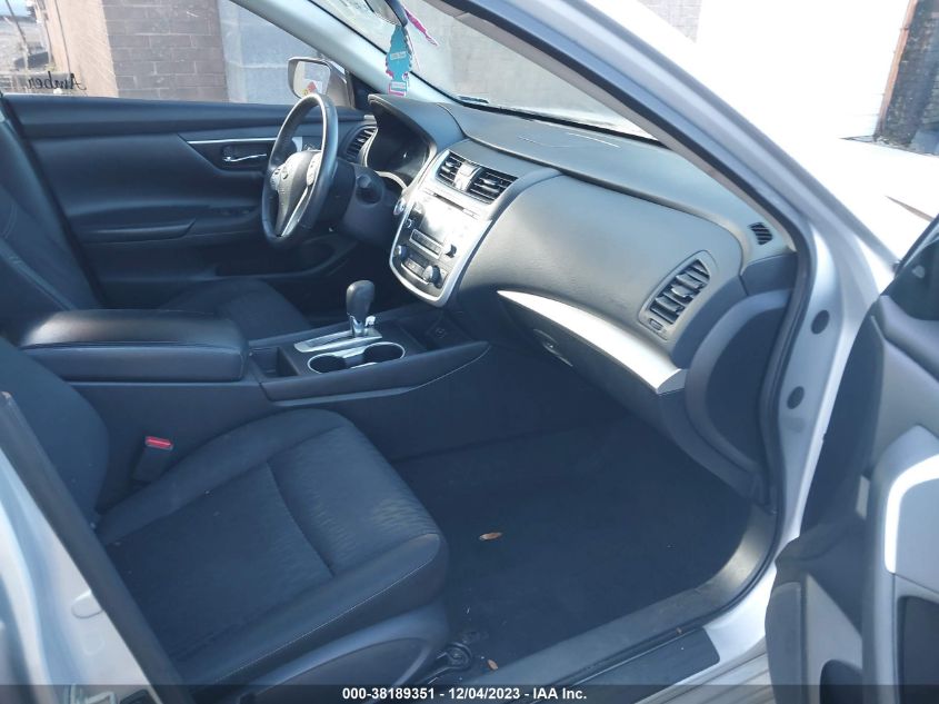 2017 NISSAN ALTIMA 2.5/S/SV/SL/SR - 1N4AL3AP1HC263526