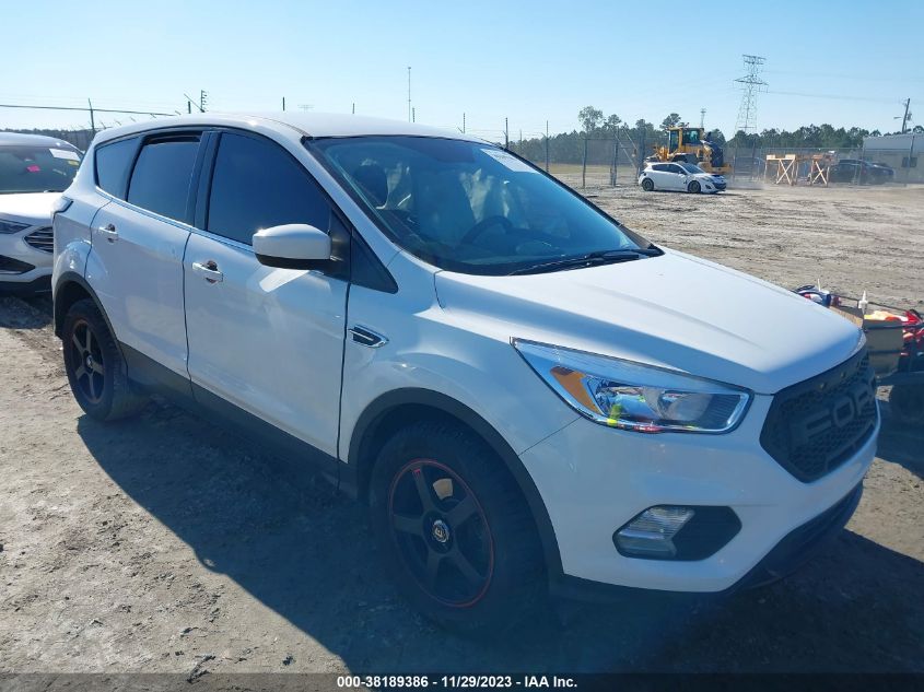 2017 FORD ESCAPE SE - 1FMCU0GD8HUC81717