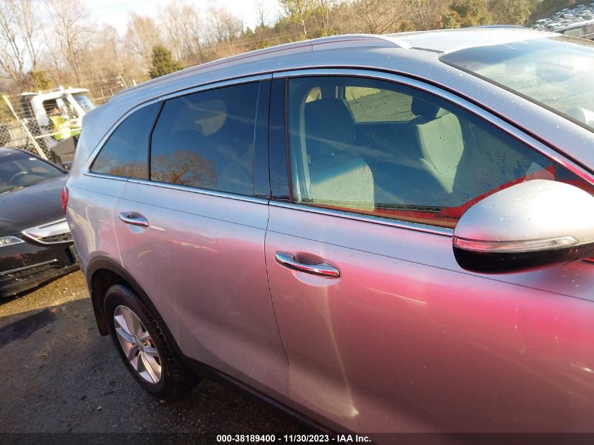 2016 KIA SORENTO LX/L - 5XYPG4A36GG117497
