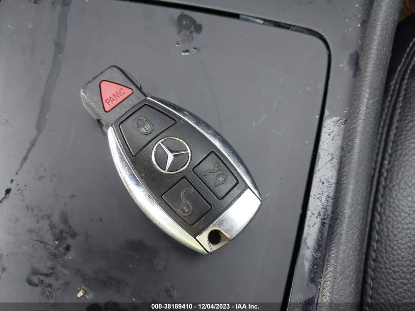 2015 MERCEDES-BENZ GLA 250 4MATIC - WDCTG4GB5FJ180015