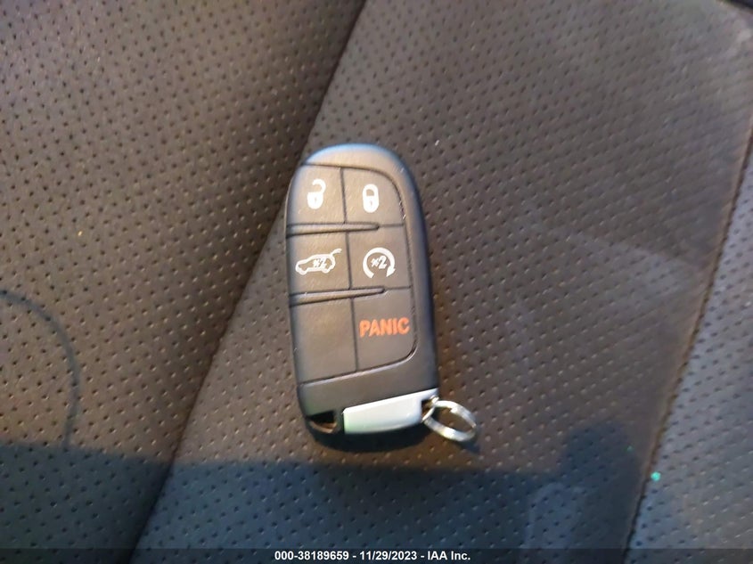 VIN 1C4RJEAG0KC673126 2019 JEEP GRAND CHEROKEE LAREDO