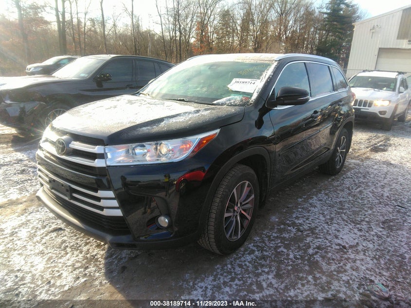 VIN 5TDJZRFH2KS562896 2019 TOYOTA HIGHLANDER SE/XLE