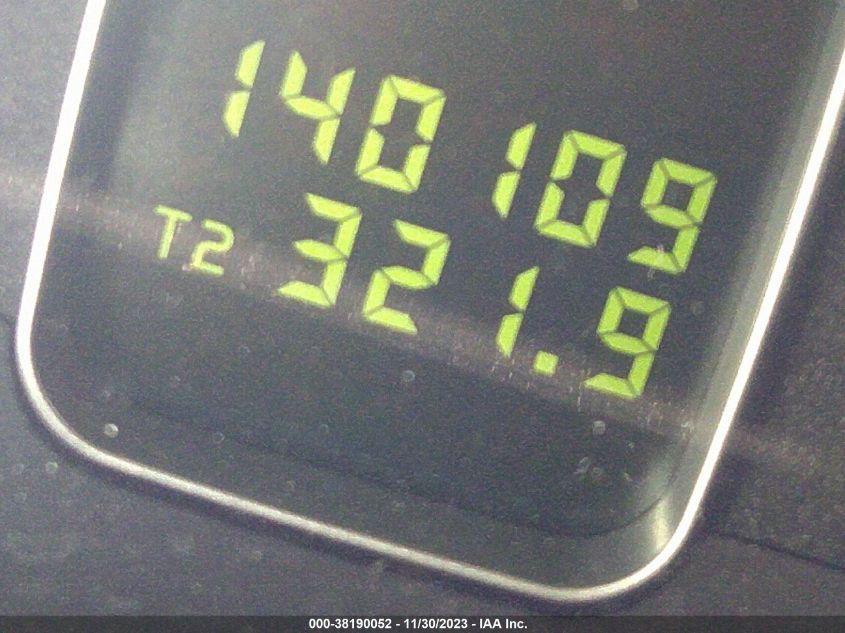 2013 VOLVO C70 T5 YV1672MC8DJ442791