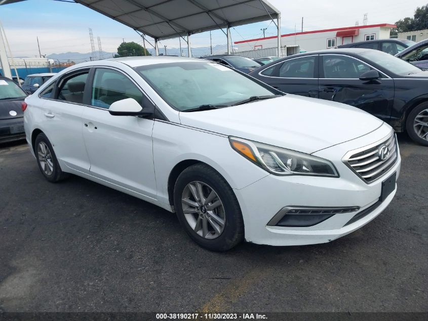 2015 HYUNDAI SONATA SE - 5NPE24AF9FH256286