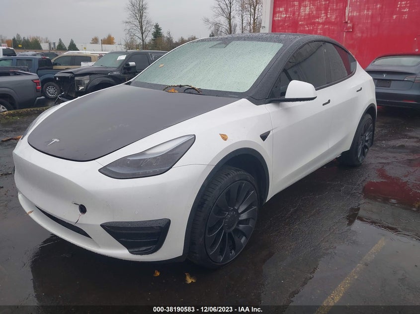VIN 7SAYGDEF0NF540592 2022 TESLA MODEL Y