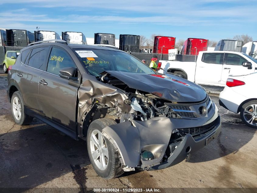 2014 TOYOTA RAV4 XLE - JTMWFREV2ED032224