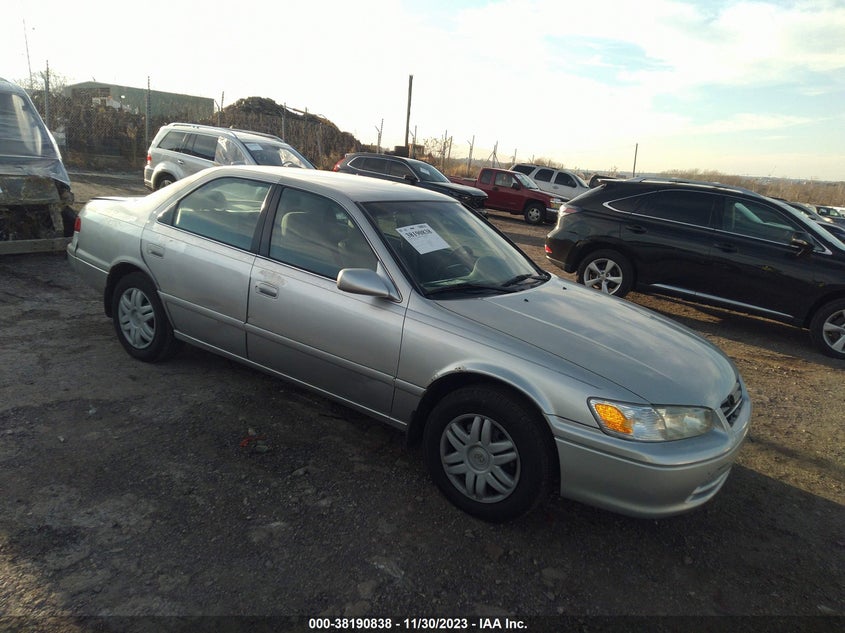 2001 TOYOTA CAMRY