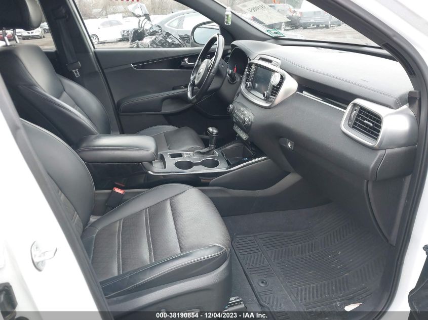 2016 KIA SORENTO 3.3L SXL - 5XYPKDA5XGG093219