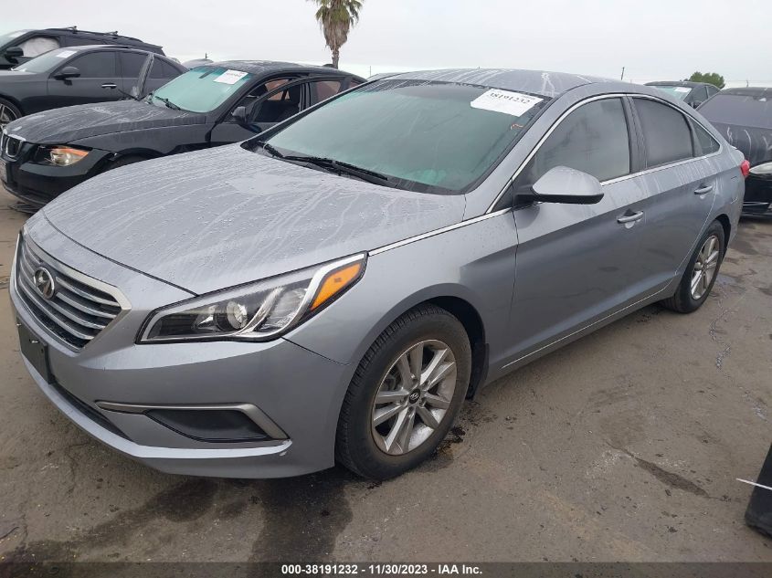 2017 HYUNDAI SONATA SE - 5NPE24AF2HH510150