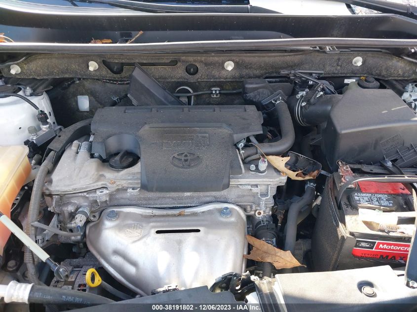 2015 TOYOTA RAV4 XLE - JTMWFREV4FD050922
