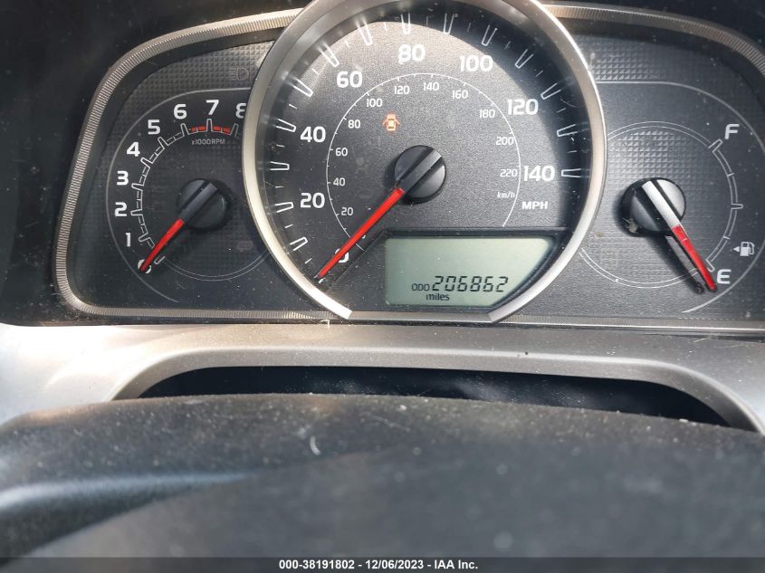 2015 TOYOTA RAV4 XLE - JTMWFREV4FD050922