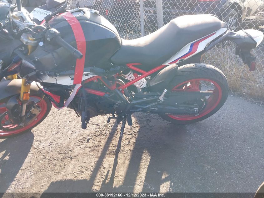 2022 BMW G310 R WB30G4300NRA33296