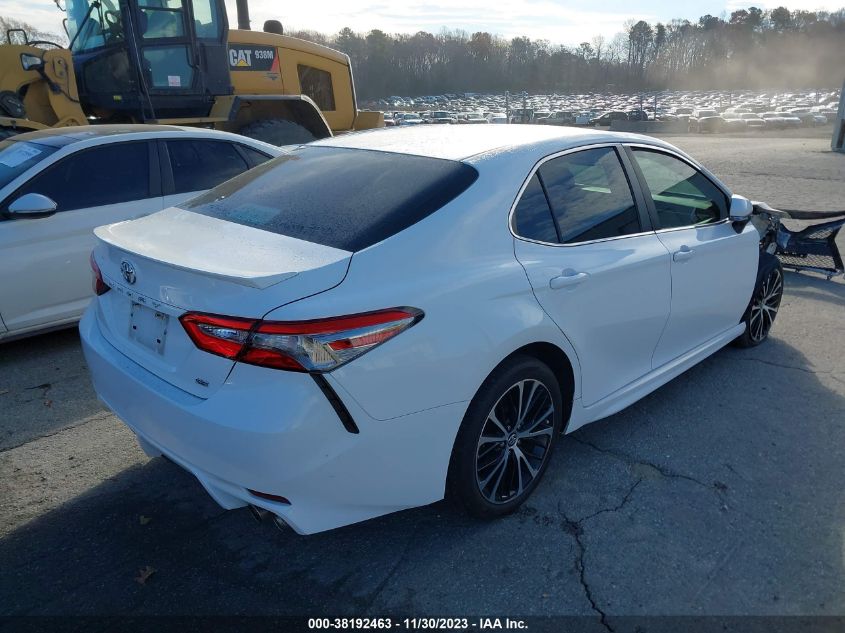 2018 TOYOTA CAMRY SE - 4T1B11HK9JU600877