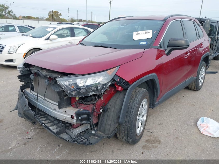 VIN JTMH1RFV3KJ008324 2019 TOYOTA RAV4 LE