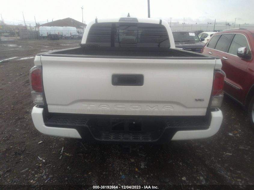 2022 TOYOTA TACOMA DOUBLE CAB/SR/SR5/TRD SPO - 3TYCZ5AN2NT054824