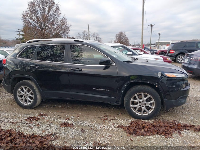 VIN 1C4PJMLXXJD517604 2018 JEEP CHEROKEE LATITUDE PLUS