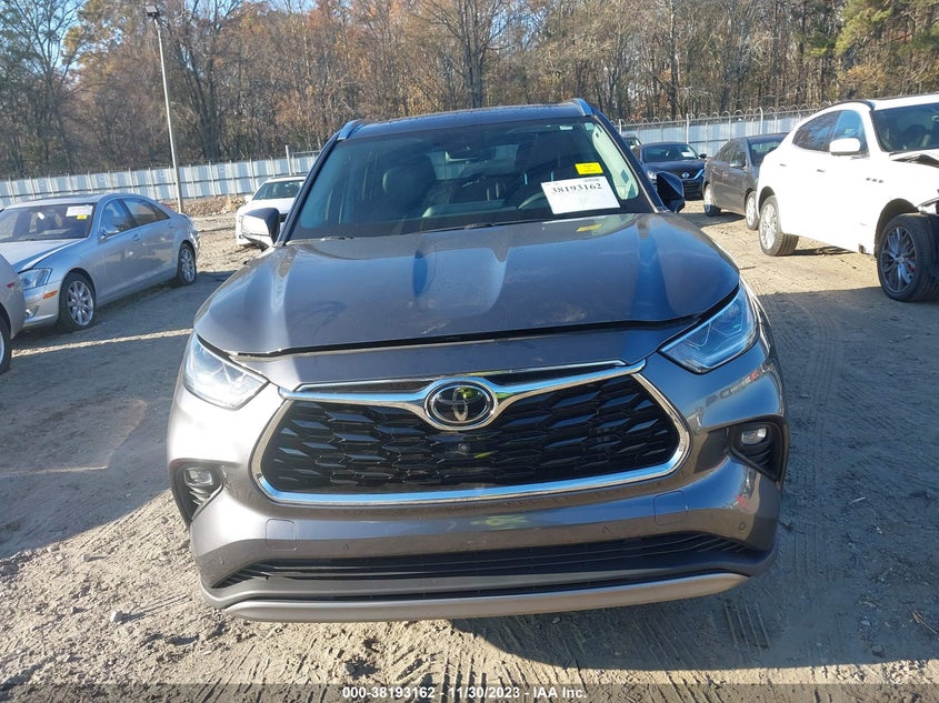 VIN 5TDFZRAH5NS113455 2022 TOYOTA HIGHLANDER PLATINUM