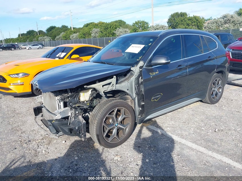 VIN WBXHT3C35H5F74132 2017 BMW X1 XDRIVE28I