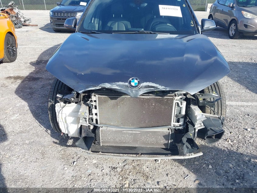 VIN WBXHT3C35H5F74132 2017 BMW X1 XDRIVE28I