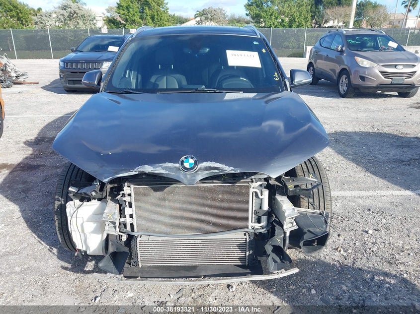 VIN WBXHT3C35H5F74132 2017 BMW X1 XDRIVE28I