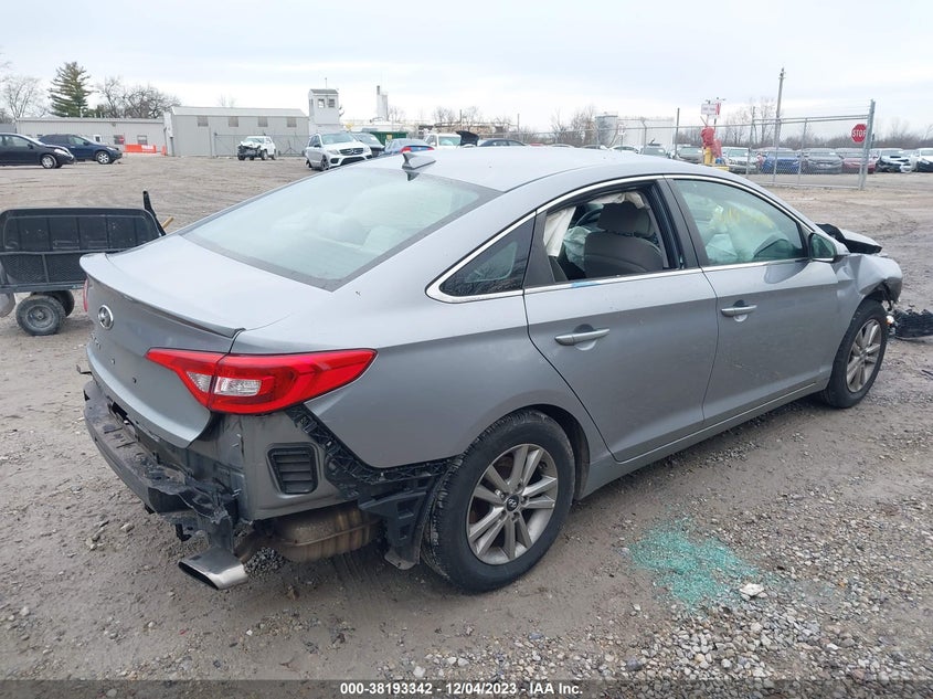 VIN 5NPE24AF2HH453156 2017 HYUNDAI SONATA SE