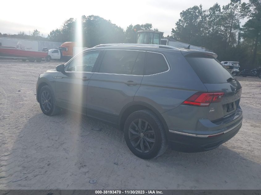 2022 VOLKSWAGEN TIGUAN 2.0T SE - 3VV3B7AX3NM176395