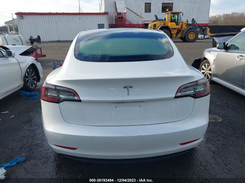2022 TESLA MODEL 3 - 5YJ3E1EA5NF114977