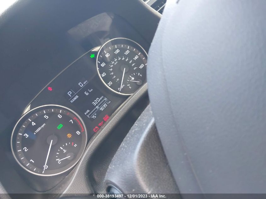 2018 HYUNDAI ELANTRA SE - 5NPD74LF6JH360561