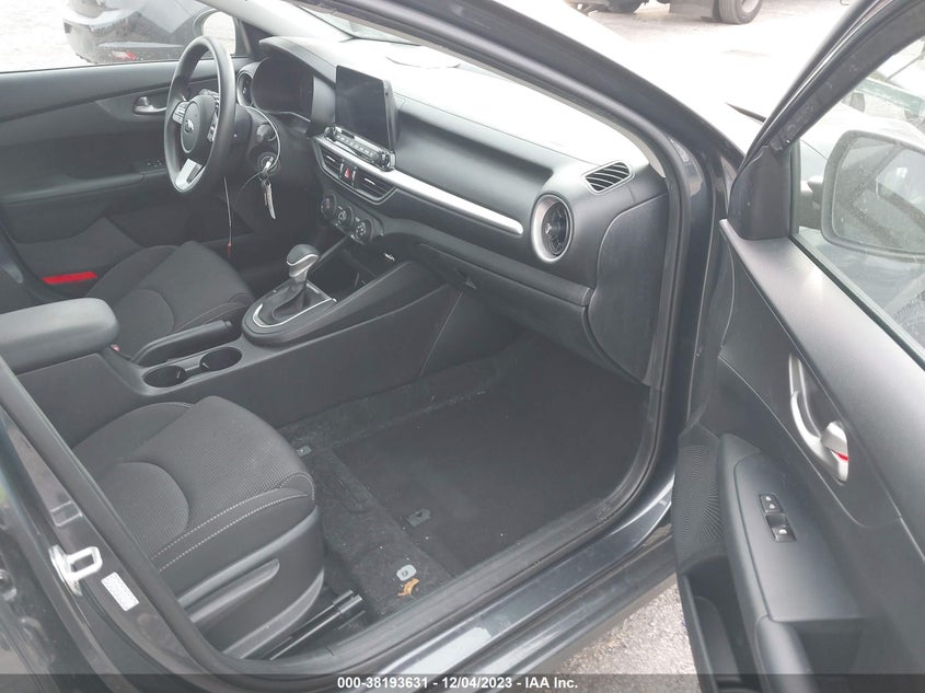 VIN 3KPF24AD3ME275520 2021 KIA FORTE FE