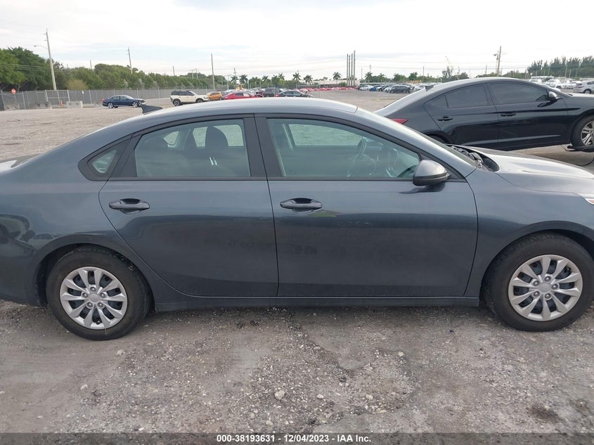 VIN 3KPF24AD3ME275520 2021 KIA FORTE FE