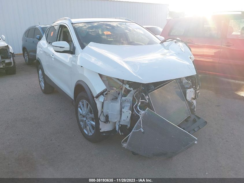 JN1BJ1BV8NW344364 NISSAN ROGUE SPORT SV FWD XTRONIC CVT 2022