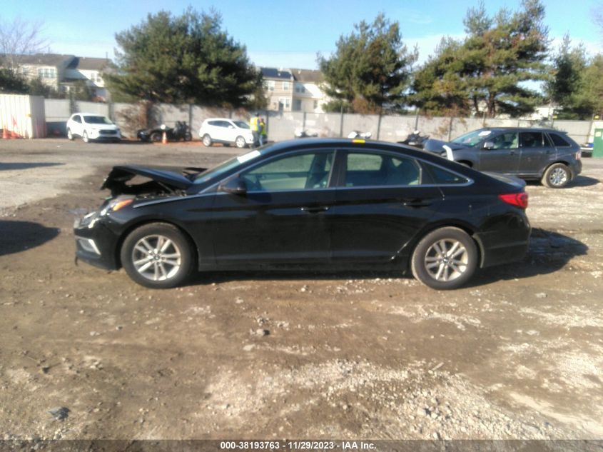 2017 HYUNDAI SONATA SE - 5NPE24AF0HH590595