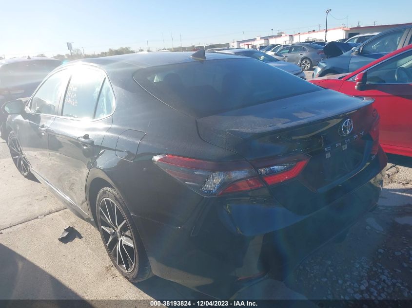 2021 TOYOTA CAMRY SE/SE NIGHT SHADE - 4T1G11AKXMU608491
