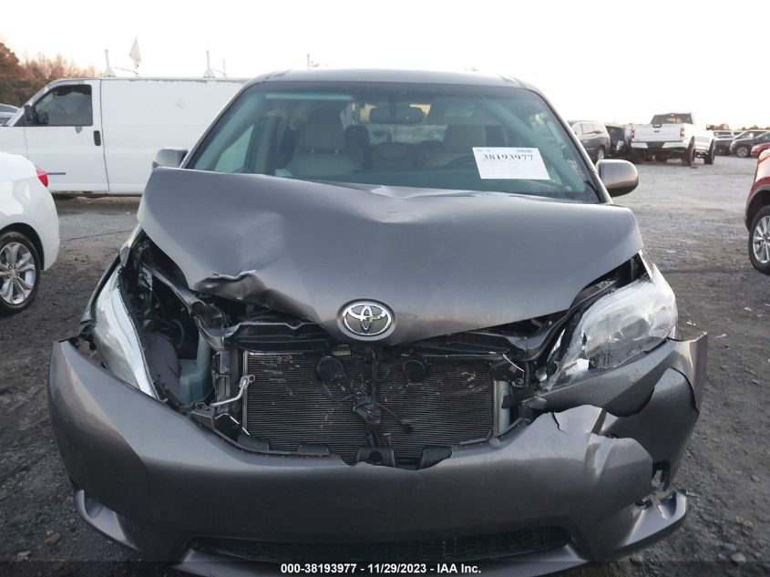 5TDYK3DC7FS622703 2015 TOYOTA SIENNA, photo no. 12