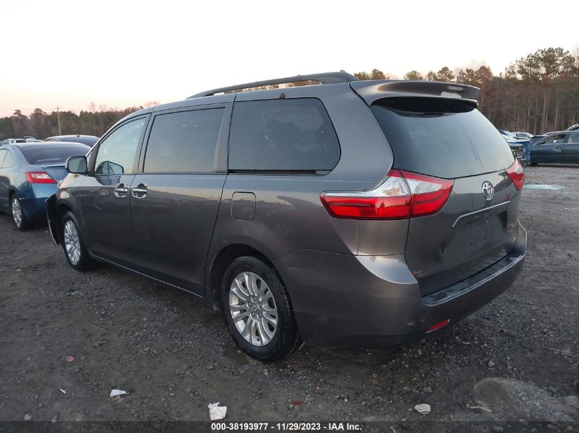 5TDYK3DC7FS622703 2015 TOYOTA SIENNA, photo no. 3